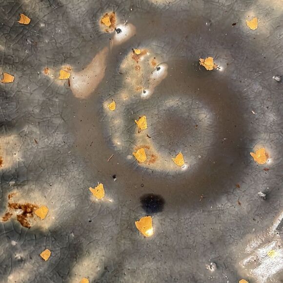 Cobalt blue and gold glazed pottery bowl - Picture 3 of 9